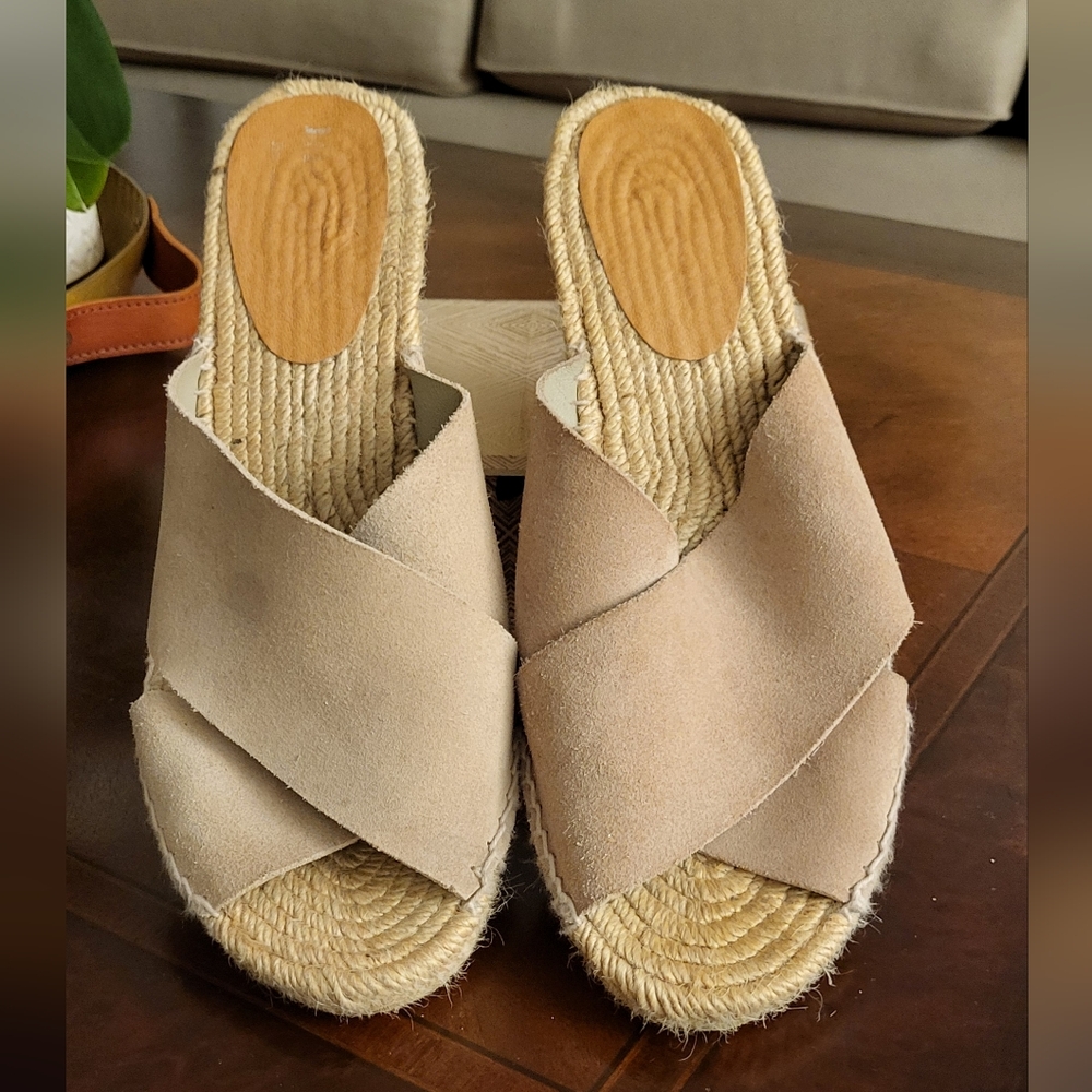Elegant Beige Espadrille Slip-Ons
